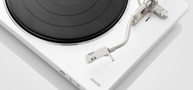 DP-450USB vinüülplaadimängija