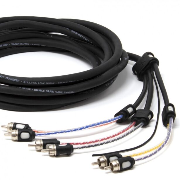 BT6 550 RCA ühenduskaablid