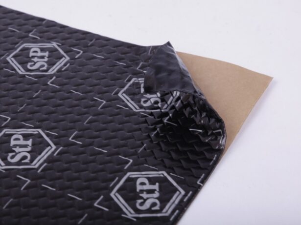 Black Silver summutusmaterjal
