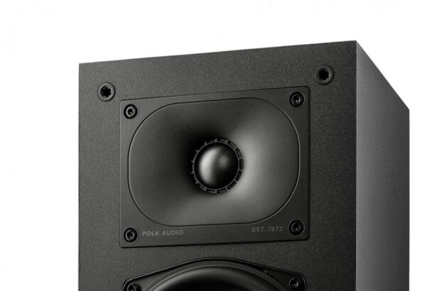 Monitor XT15 riiulikõlarid