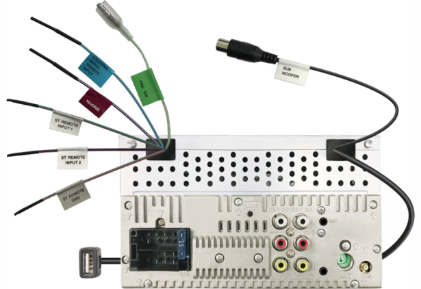 DMX5020DABS multimeediakeskus