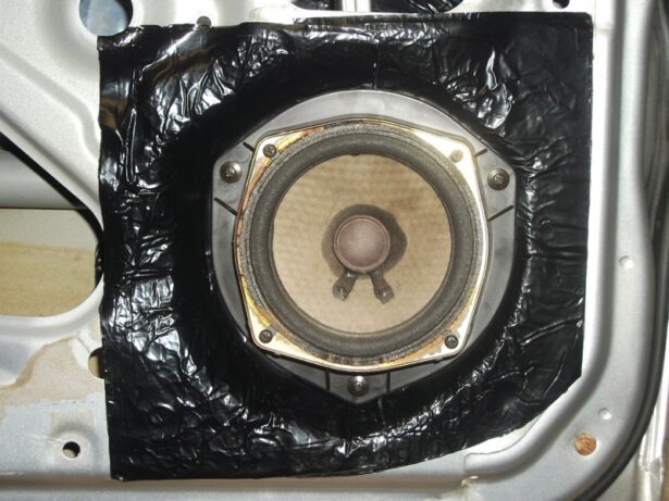 Ultra Speaker Kit Black summutusmaterjal