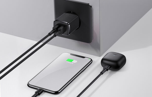 Compact Quick Charger 10.5W laadija