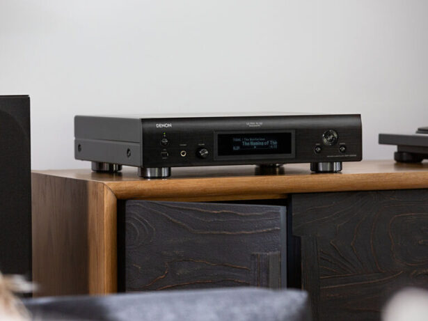 DNP-2000NE audio streamer