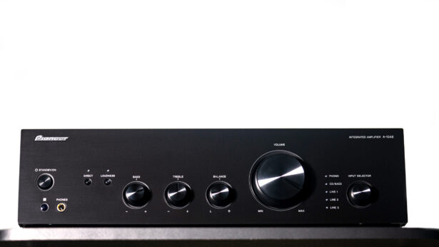 A-10AE Stereovõimendi