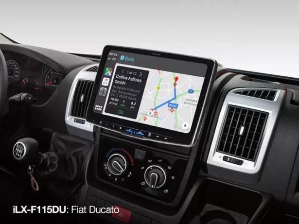 iLX-F115DU matkabussi multimeediakeskus