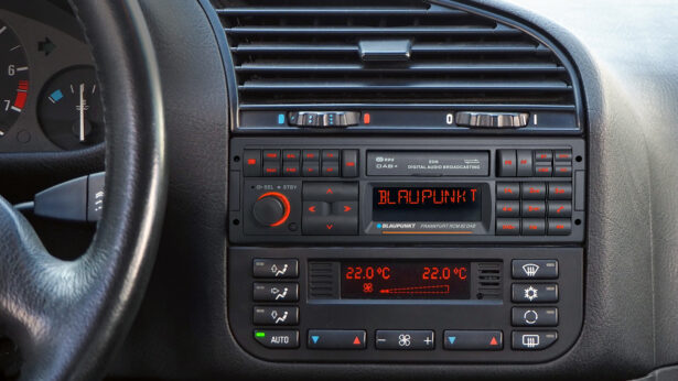 Frankfurt RCM 82 DAB autoraadio