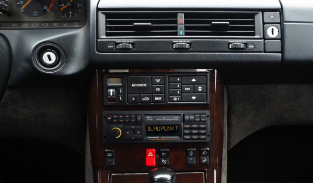 Frankfurt RCM 82 DAB autoraadio
