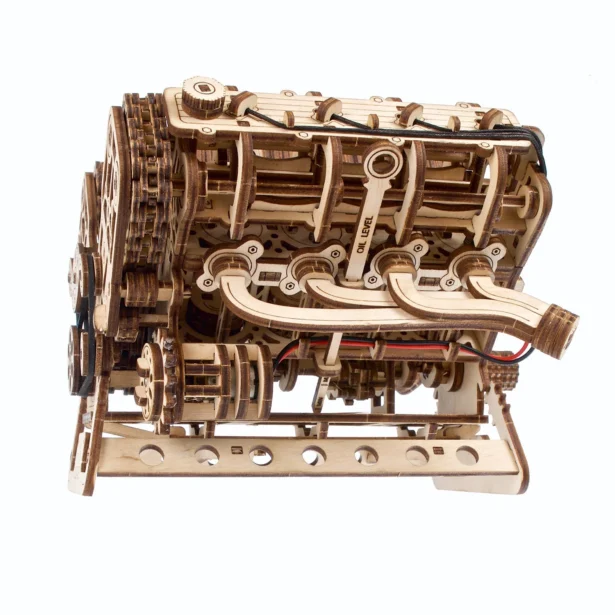 V8 Engine konstruktor