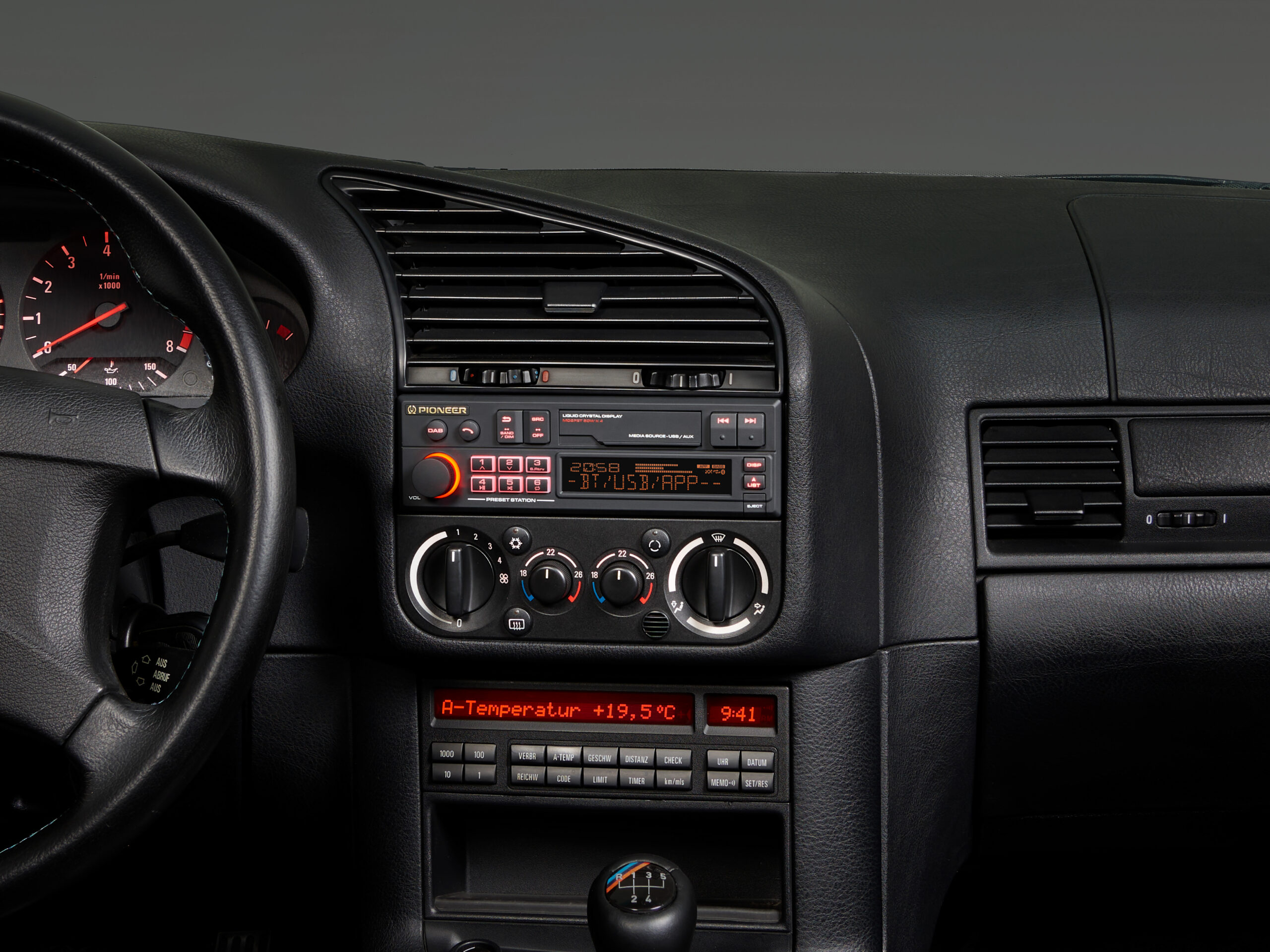 SXT-C10PS autoraadio